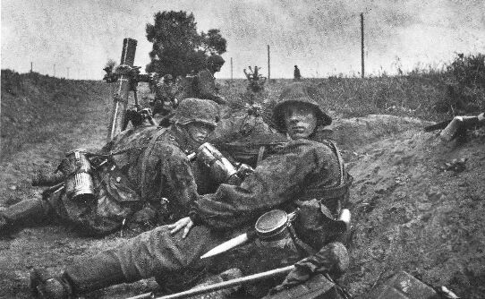 http://ww2-pictures.com/Battle-of-Kursk-Photos/german-mortar-team.jpg