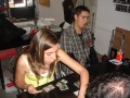 Uns jogam, os outros...